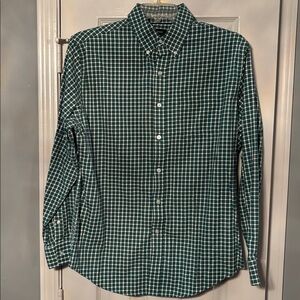 Croft & Barrow Long Sleeve Button Down Green Plaid Shirt